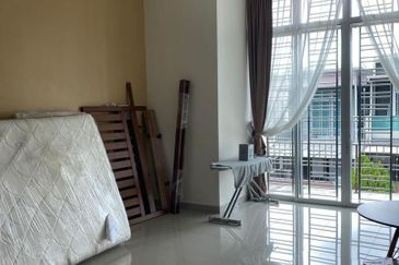 Austin Residence @Taman Mount Austin