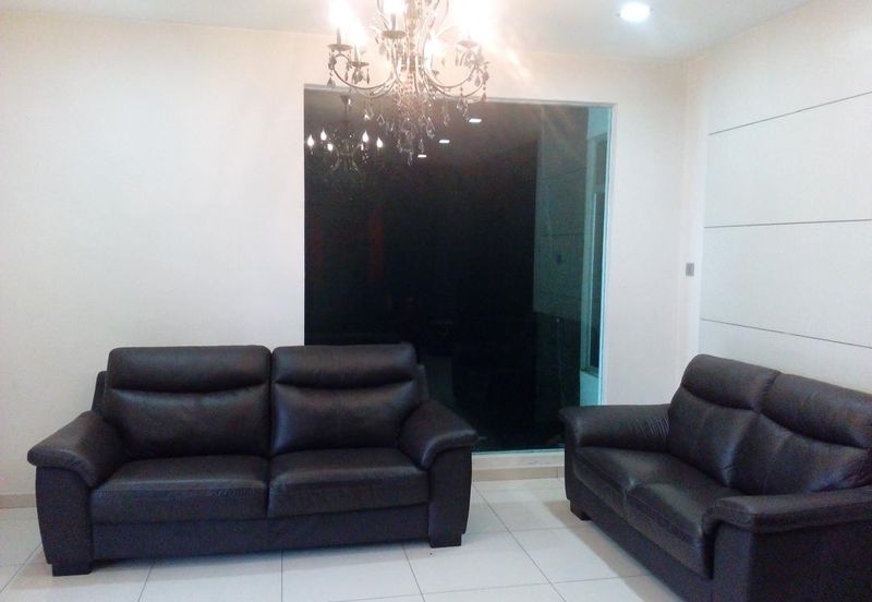 Double Storey Terrace Licuala Garden For Sale