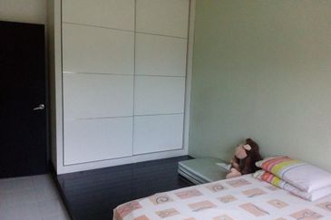 Double Storey Terrace Licuala Garden For Sale