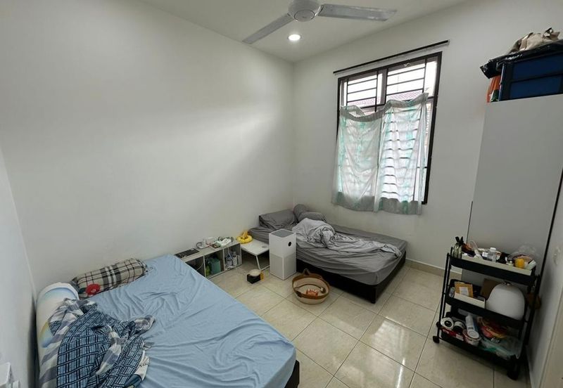 Jalan Setia Tropika 3/12