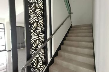 Double Storey Semi D Alocasia Residence For Sale