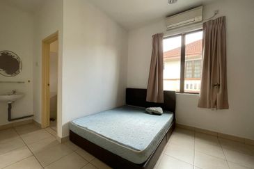 Jalan Austin Heights 1