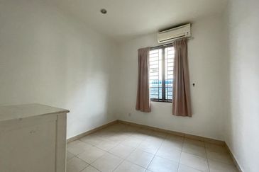 Jalan Austin Heights 1