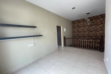 Jalan Austin Heights 1