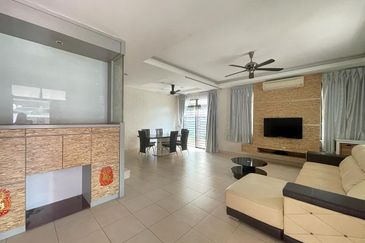 Jalan Austin Heights 1