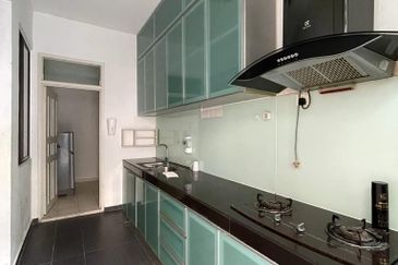 Jalan Austin Heights 1