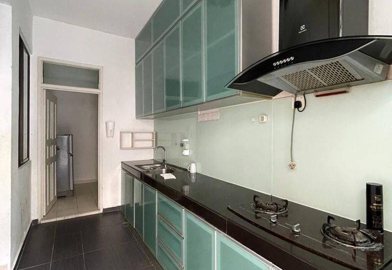 Jalan Austin Heights 1