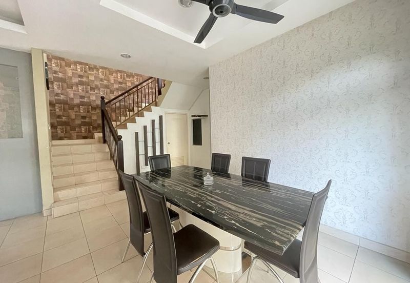 Jalan Austin Heights 1