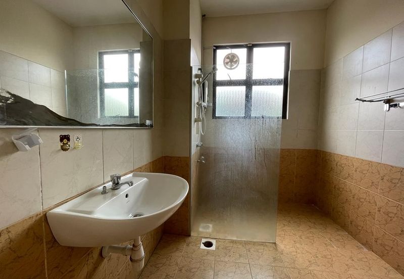 Jalan Austin Heights 1