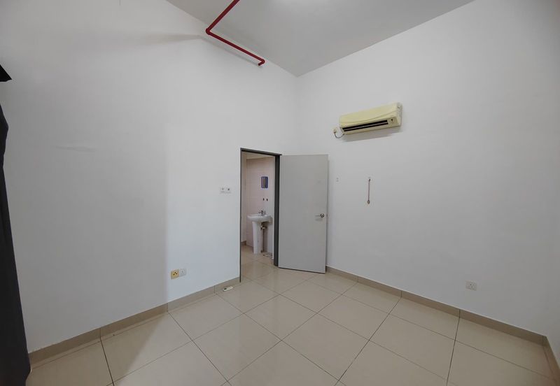 MANHATTAN @ Austin Heights