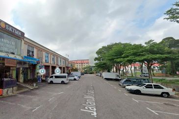 Taman Mount Austin Commercial