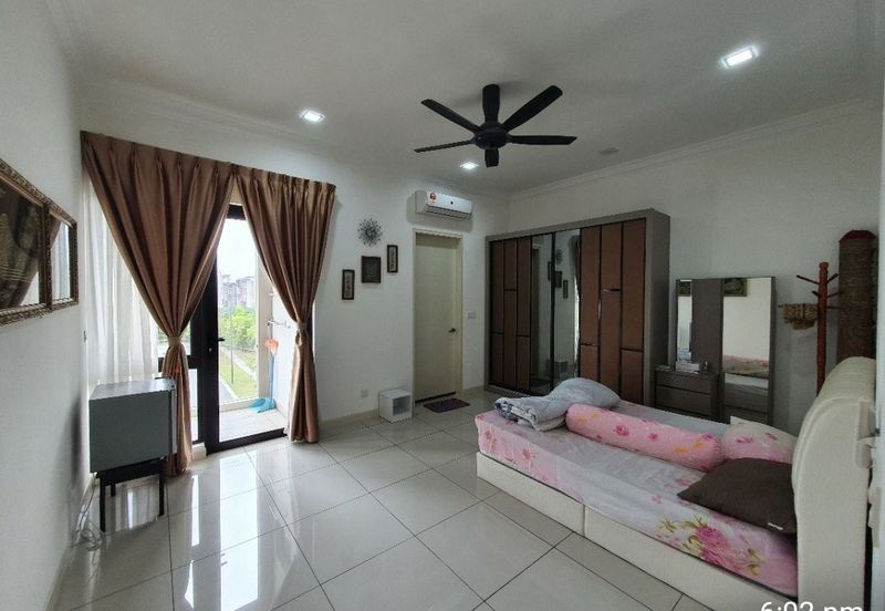 Sierra N Dira Townhouse