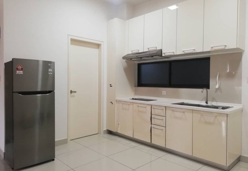 Mirage By The Lake Condominium