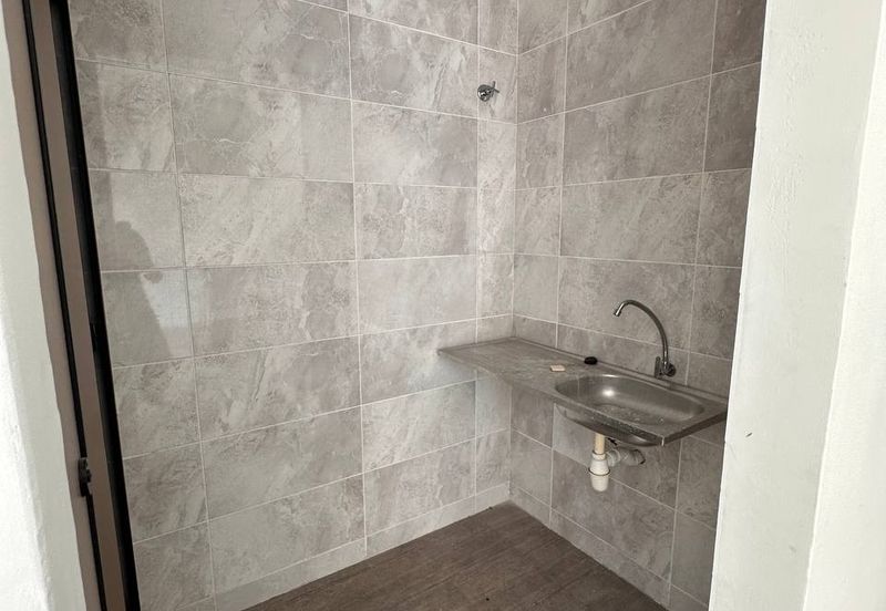 Kenwingston Square Garden