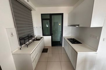 Kenwingston Square Garden