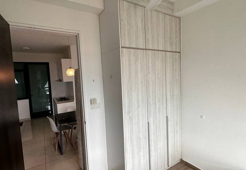 Kenwingston Square Garden