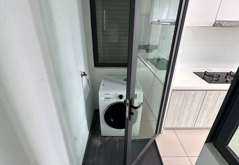 Kenwingston Square Garden