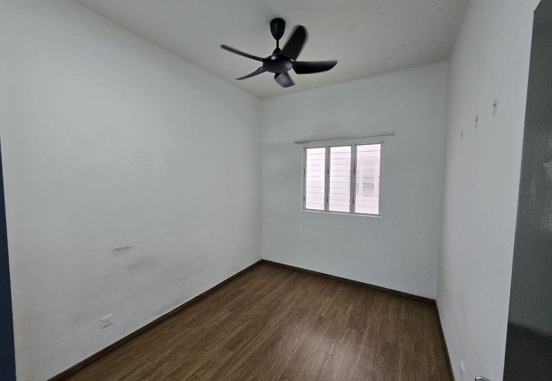 PR1MA Lakefront Homes