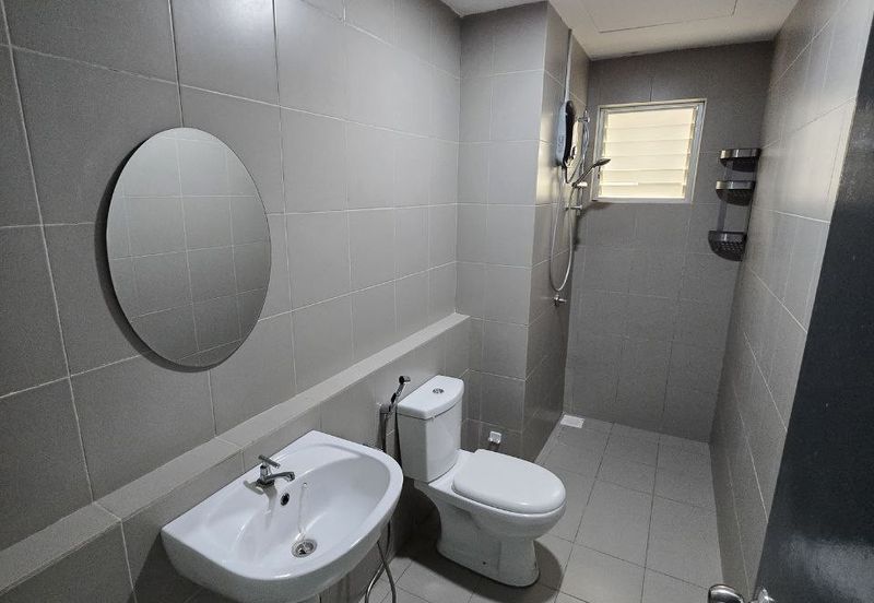 PR1MA Lakefront Homes