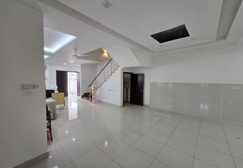 Perdana Lakeview East