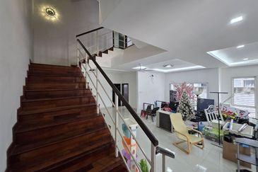 Perdana Lakeview East