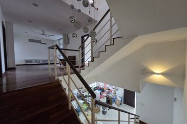 Perdana Lakeview East