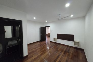 Perdana Lakeview East