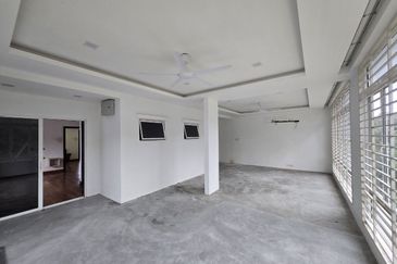 Perdana Lakeview East