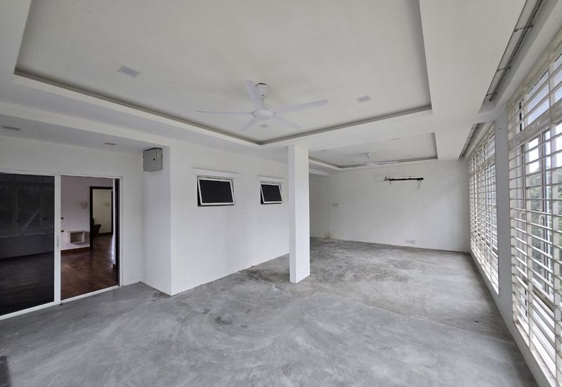 Perdana Lakeview East