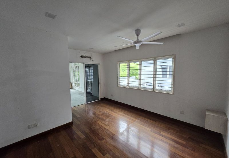 Perdana Lakeview East