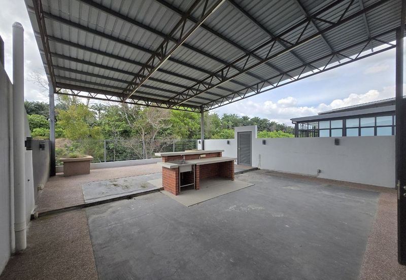 Perdana Lakeview East