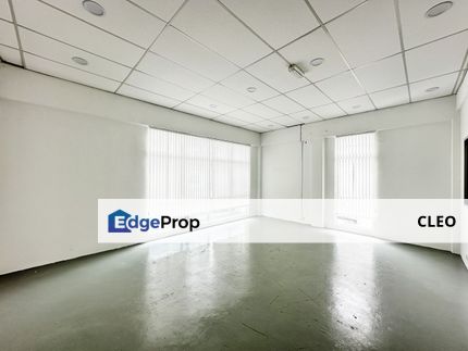 Strategic Location Renovated Endlot Unit, Johor, Johor Bahru