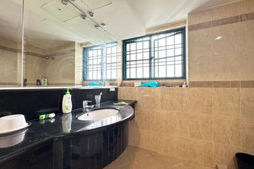 Elita @ The Straits View Condominium