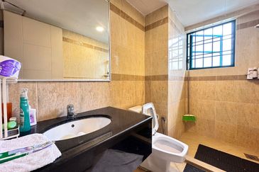 Elita @ The Straits View Condominium