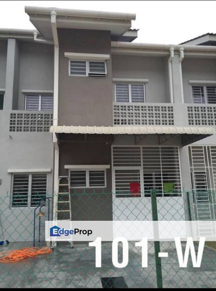 Facing No House!! Double Storey House@ Saron Bukit Raja Klang , Selangor, Klang