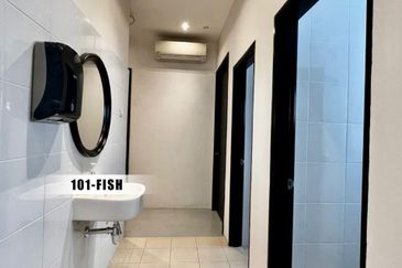 Below Market Price!! Facing Main Road End Lot Double Storey Shop Office Eco Somerset @ Eco Sanctuary