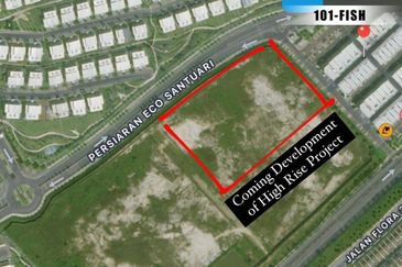 Below Market Price!! Facing Main Road End Lot Double Storey Shop Office Eco Somerset @ Eco Sanctuary