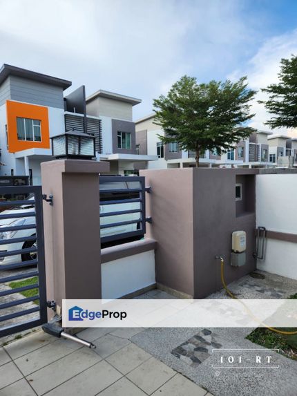 Tip Top Condition!! Double Storey Semi-D@ Canary Garden, Bandar Bestari Klang!! , Selangor, Klang