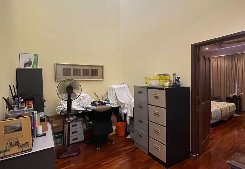 Below market!! Double storey Unit@Kota Kemuning!! Price Drop!! 