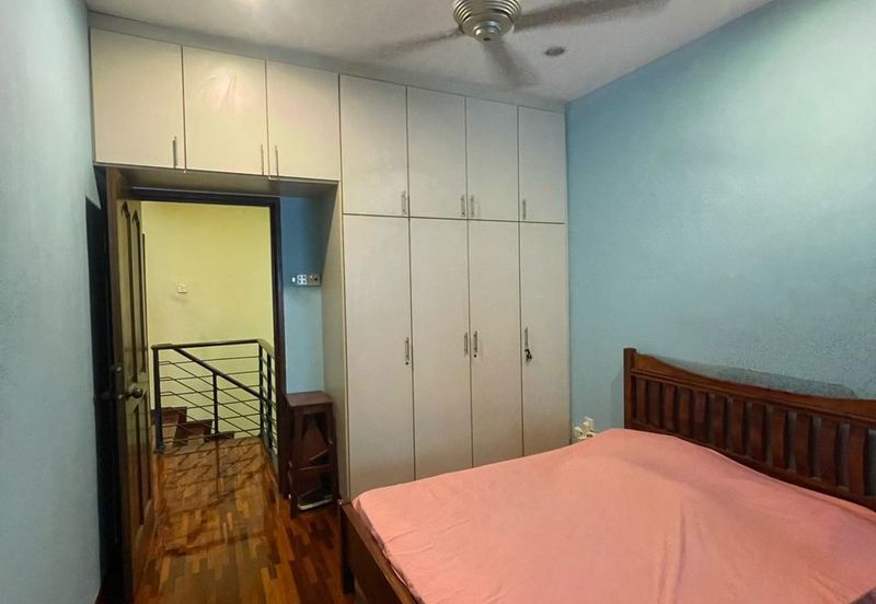 Below market!! Double storey Unit@Kota Kemuning!! Price Drop!! 