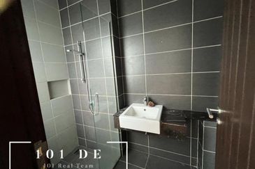 Duta Villa, Setia Alam