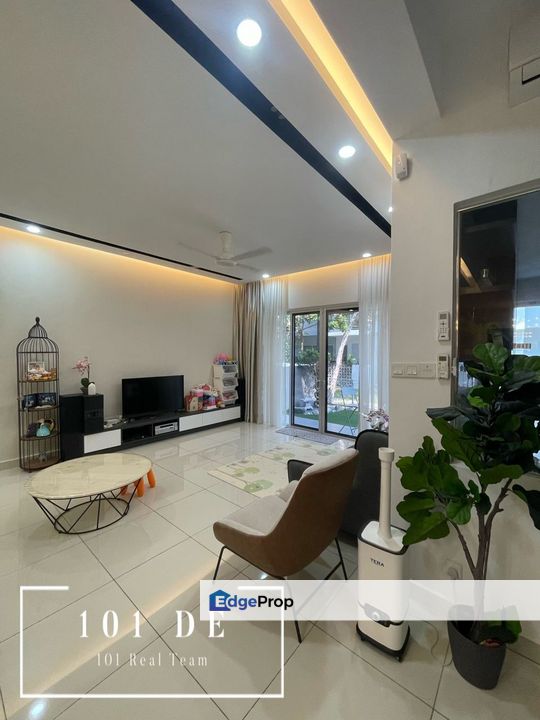 Nicely Renovated Unit!! 3 Storey Superlink@ Tropicana Aman Bayan, Telok Panglima Garang, Selangor, Telok Panglima Garang