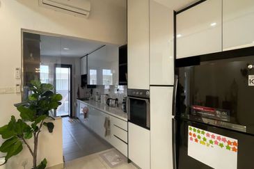 Tropicana Aman Bayan Residences