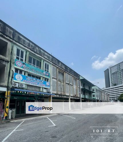 FULLY TENANTED!! Triple Storey Shoplot, Taman Seroja, Sepang, Selangor, Sepang