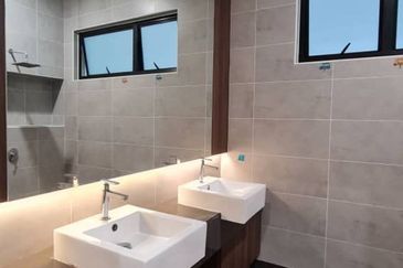 Scarlet @ Bandar Rimbayu