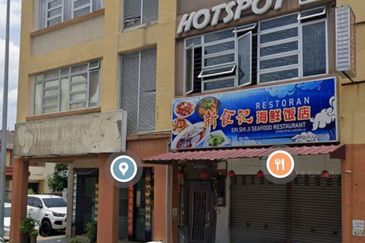 LIMITED UNIT!! 3 Storey Shoplot@ Banting town , same row Tealive mixue