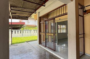 Taman Gembira, Jenjarom