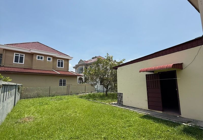 Taman Gembira, Jenjarom