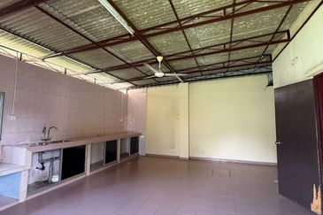 Taman Gembira, Jenjarom