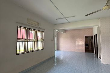 Taman Gembira, Jenjarom